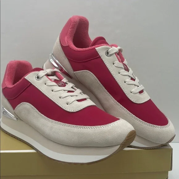 Michael Kors HATTIE TRAINER
NYLON
49T5HAFS3D Dark Raspberry Platform Sneakers - Picture 4 of 16